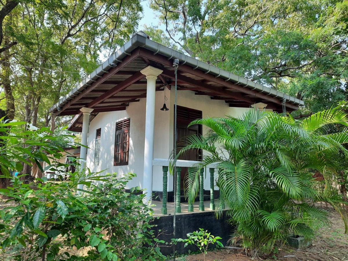 Katagamuwa Rest Hotel Kataragama Luaran gambar