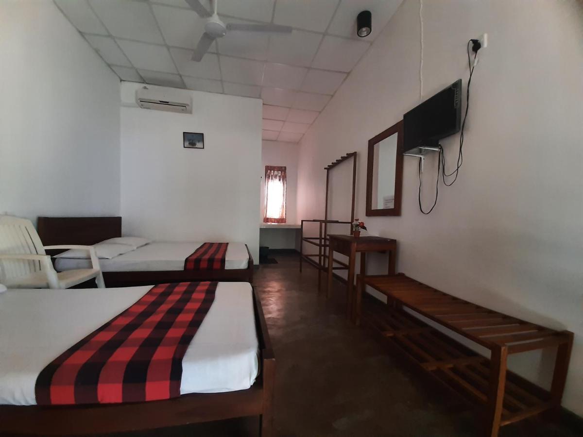 Katagamuwa Rest Hotel Kataragama Luaran gambar