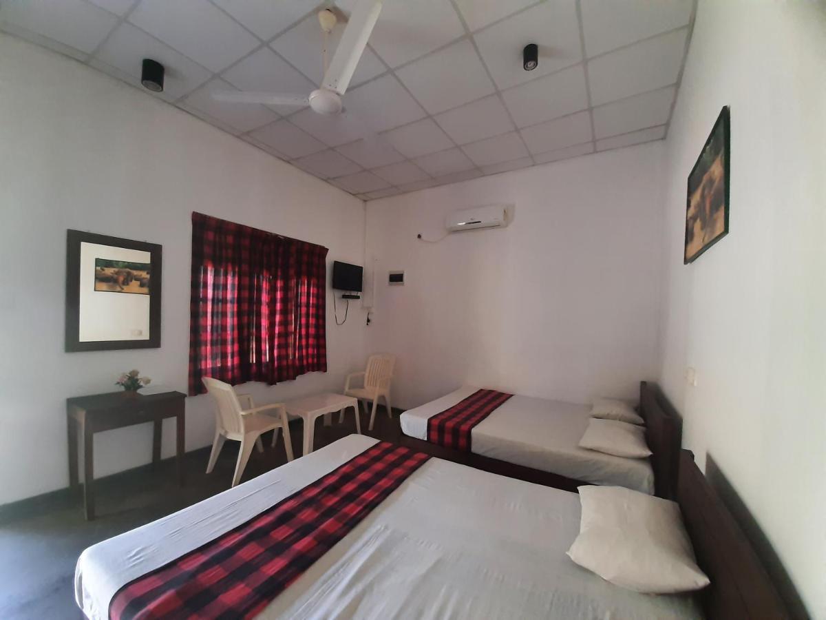 Katagamuwa Rest Hotel Kataragama Luaran gambar