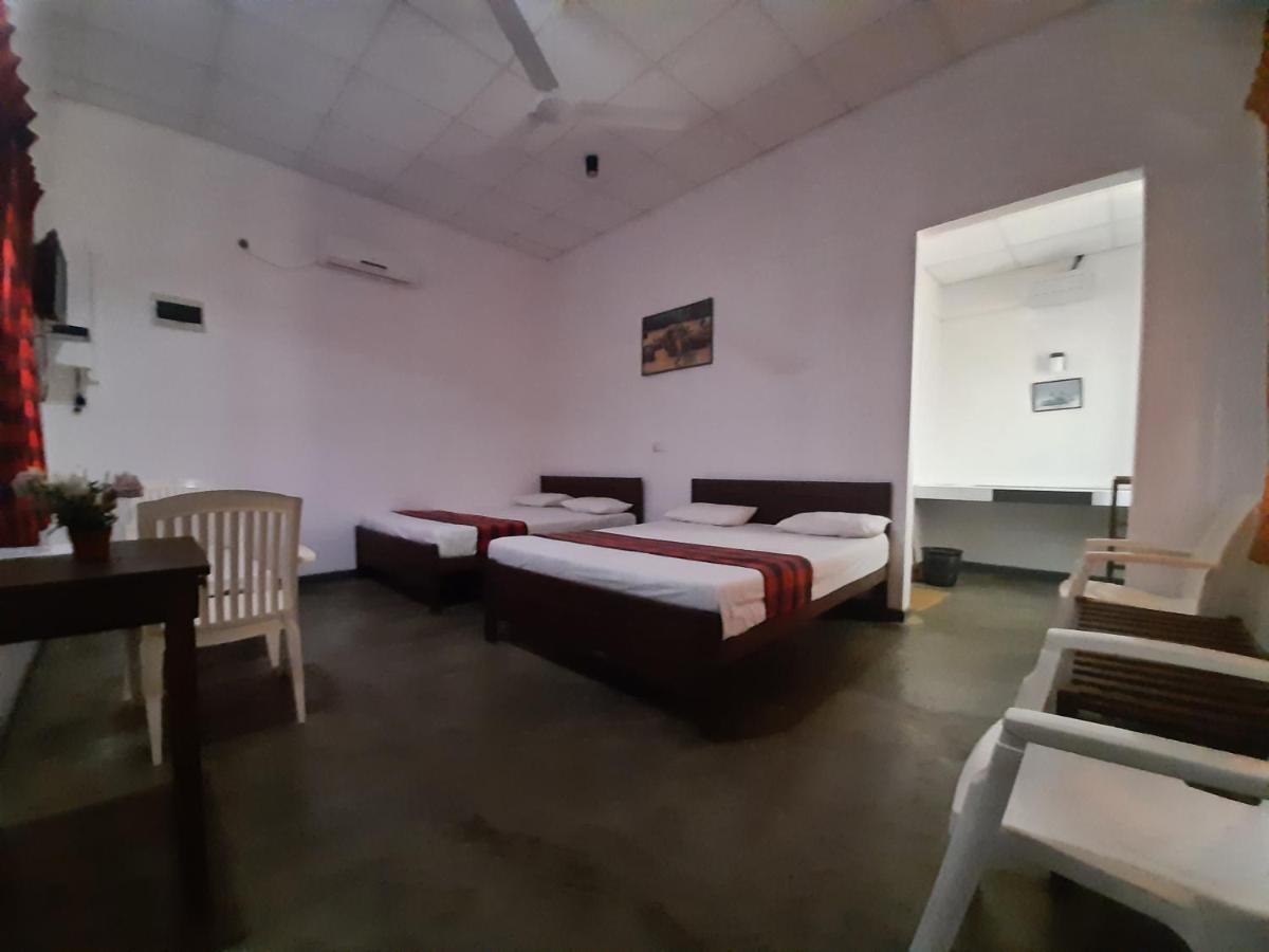 Katagamuwa Rest Hotel Kataragama Luaran gambar