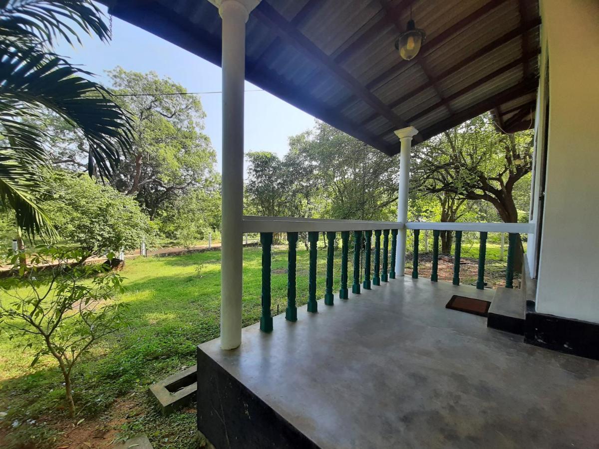 Katagamuwa Rest Hotel Kataragama Luaran gambar