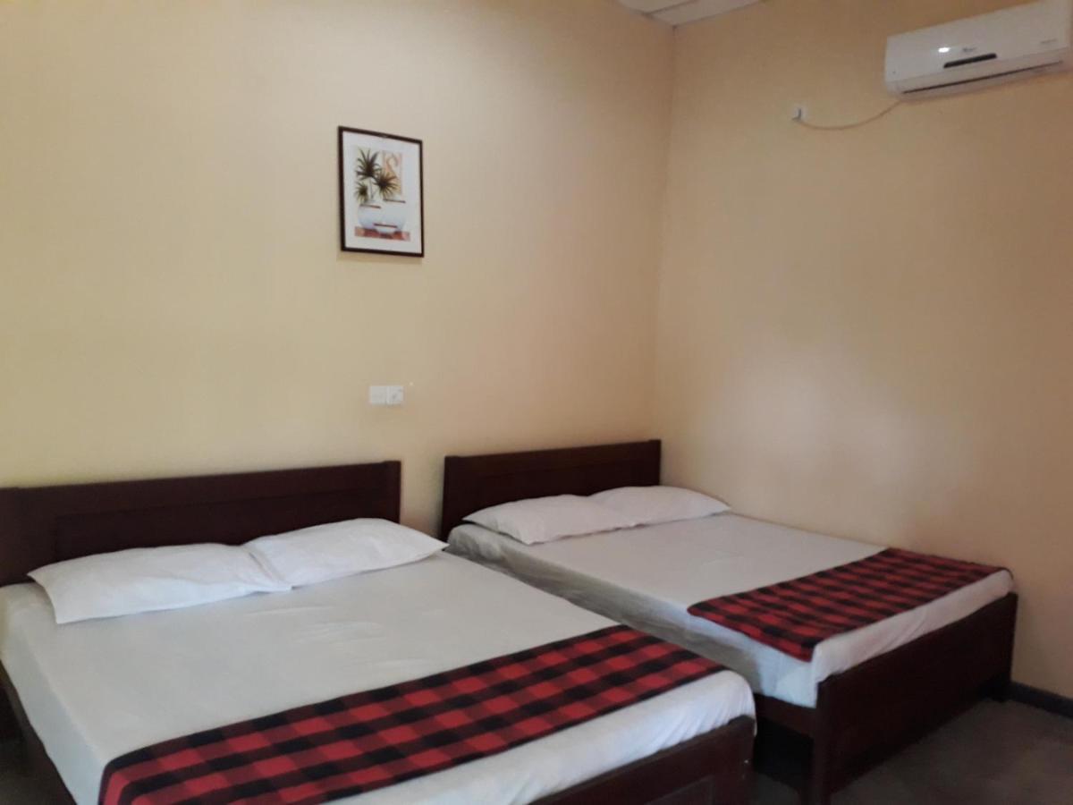 Katagamuwa Rest Hotel Kataragama Luaran gambar